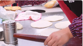 缸炉烧饼街边小吃视频素材