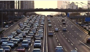 高架桥道路白天到黑夜车流视频素材