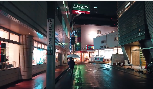 城市夜市景色走路视角视频素材