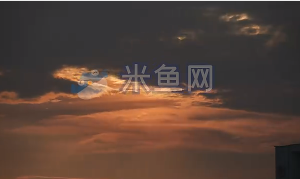 天空中云层翻滚视频素材
