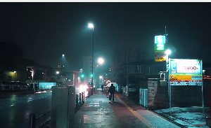 深夜车流穿行行人走路视角视频素材